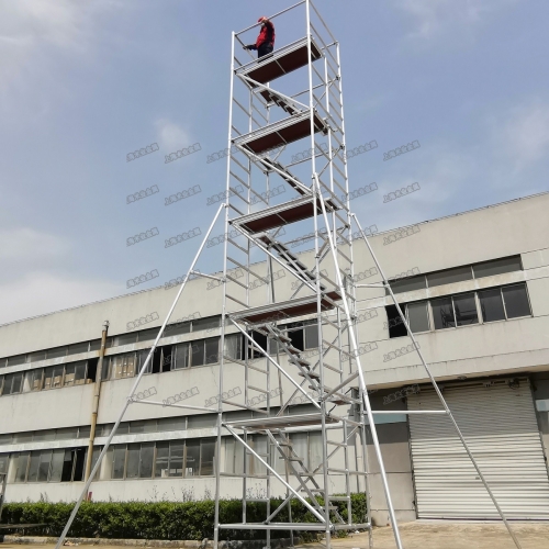 5層9.2米高鋁腳手架廠外搭建測(cè)試