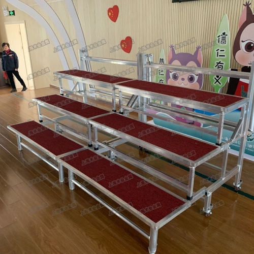 小學生合唱臺